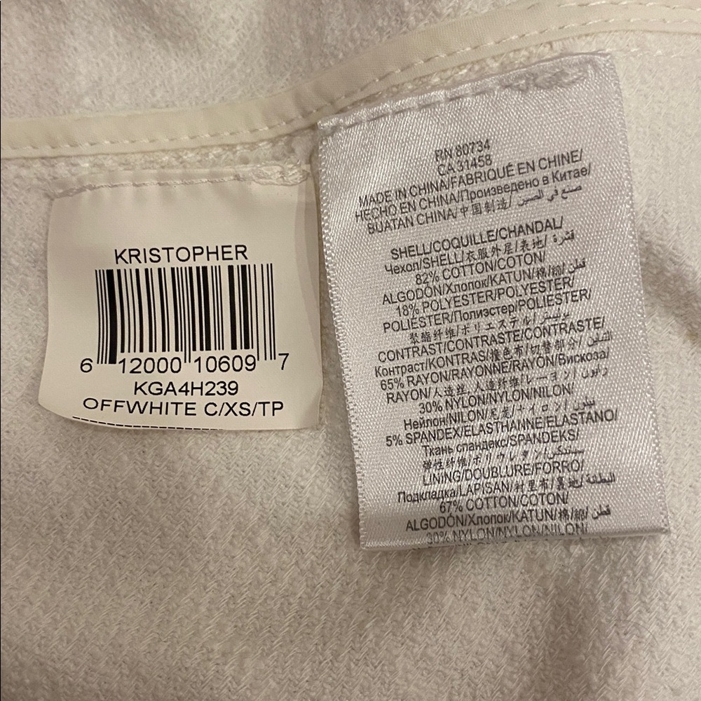 BCBG MAX Azria
Off-White long sleeved floral Embroidered Jacket Size X-Small - Picture 13 of 17